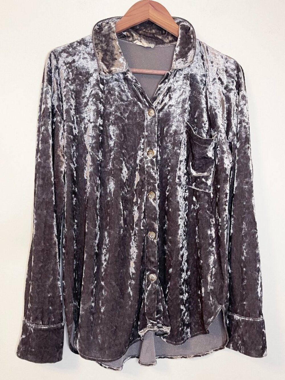 Mystree Gray Crushed Velvet Button Down Shirt Blouse Size Large Soft Grunge